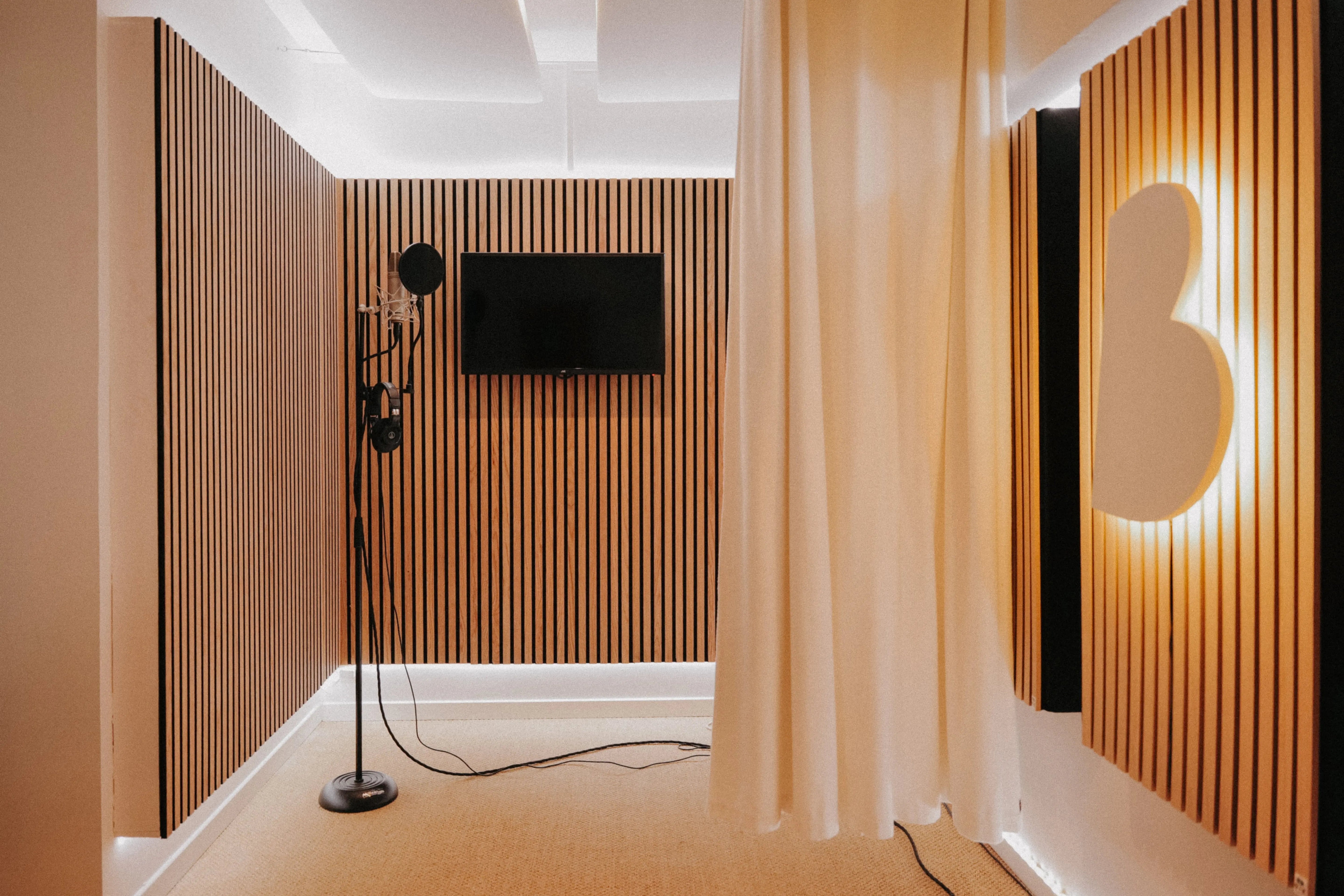 BELFACE le nouveau studio d'enregistrement tendance de Caen ! - La Terrasse